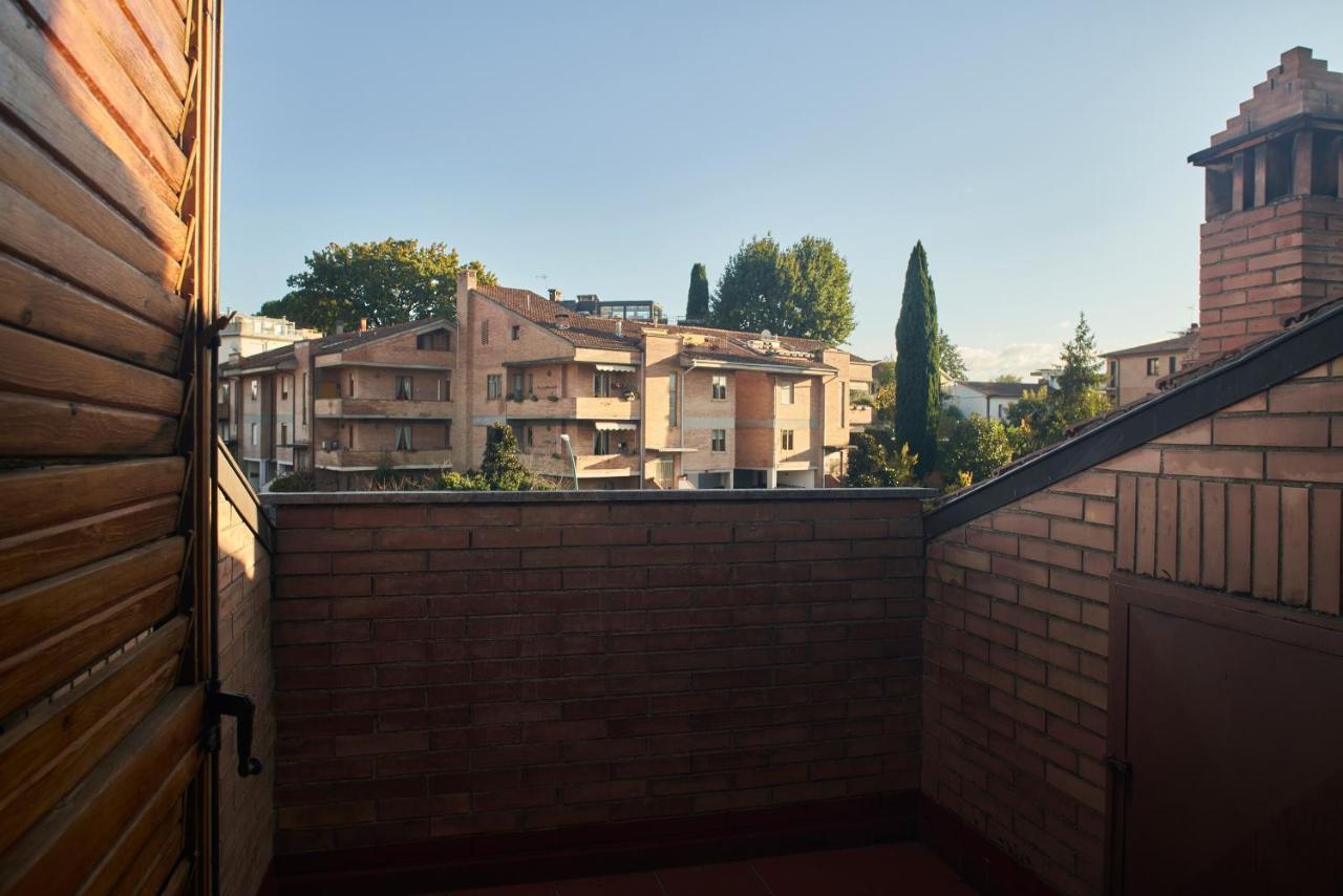 Апартаменти Little Brick House On Siena Hills With Balconies Екстер'єр фото